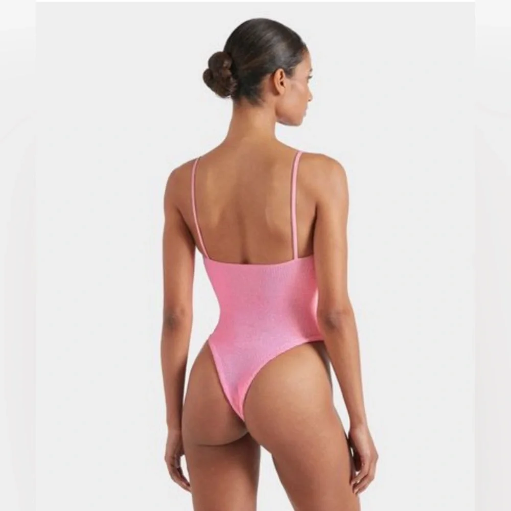 Price Firm - HUNZA G Petra One Piece - Bubblegum